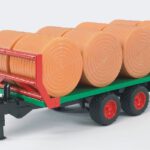 02220 Bruder Balentransportaanhager met strobalen