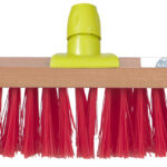 0211910600 Linea straatbezem gelakt hout pvc rood