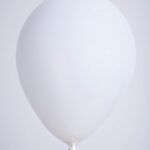 Zak met 25 ballons no. 12 wit