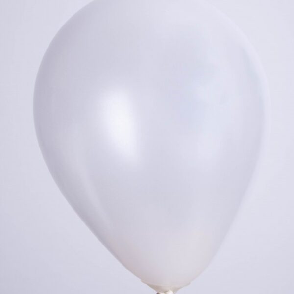 Zak met 25 ballons no. 12 parel wit